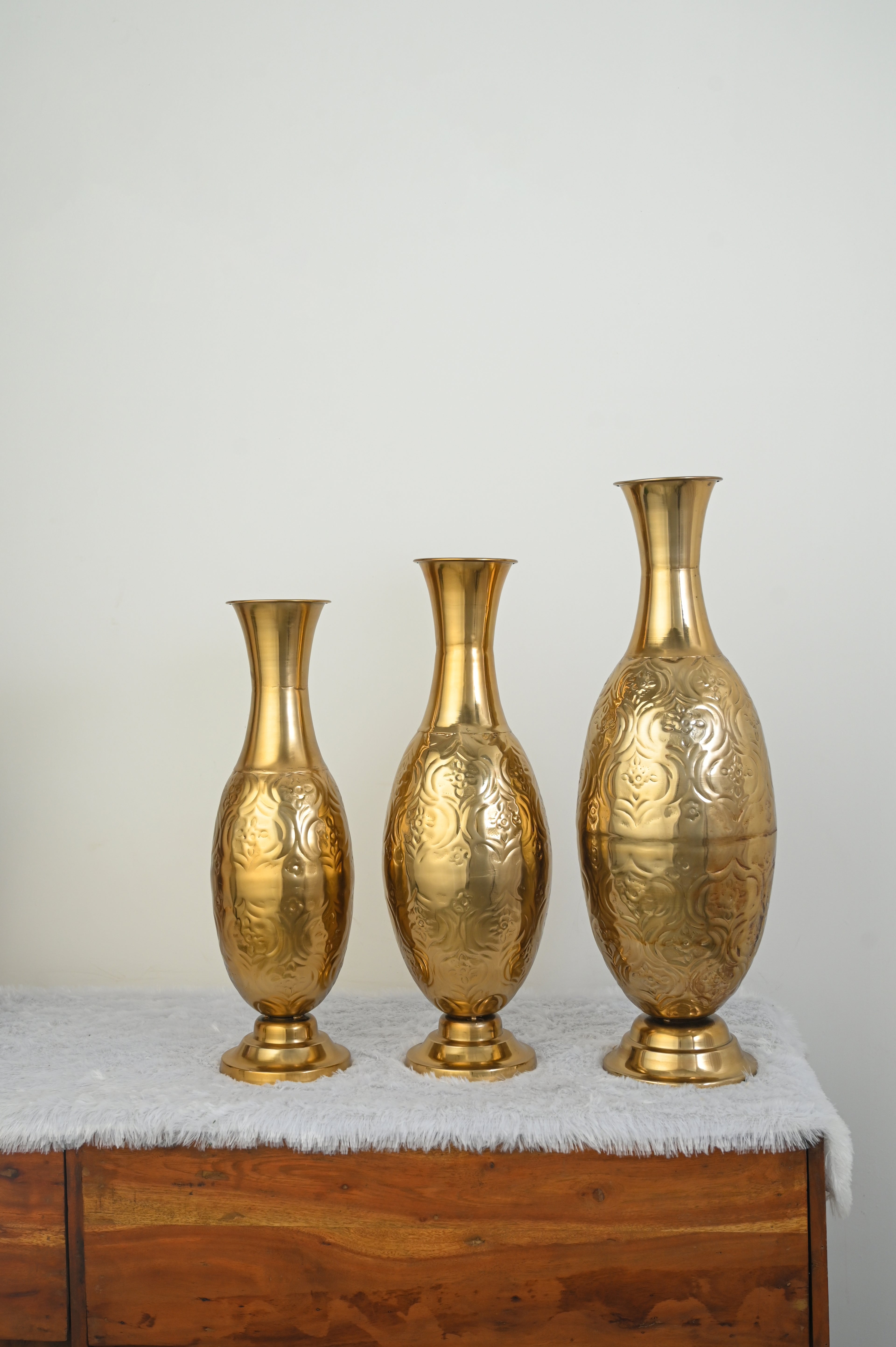 Embossed Metal Floor Vase Set (Set of 3)