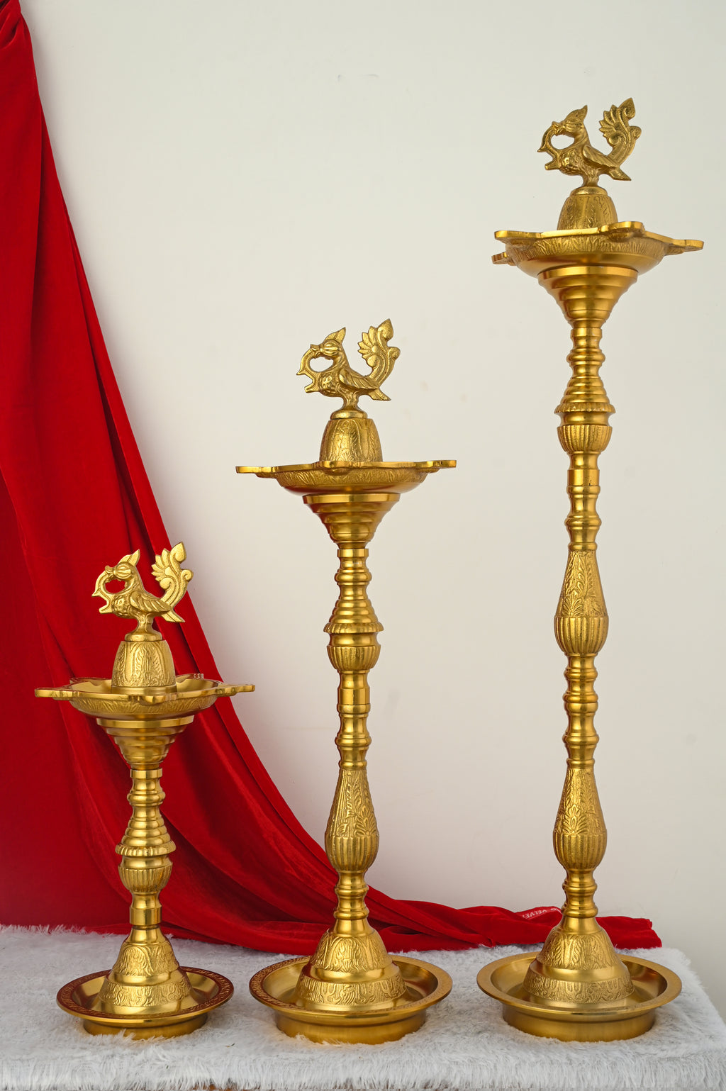 Heritage Diya Lantern Lamp Stand (Set of 3)